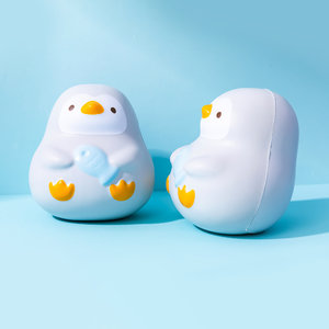 SQUISHY antistresový tučňák-4 SQUISHY antistresový tučňák-4