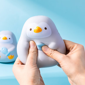 SQUISHY antistresový tučňák-6 SQUISHY antistresový tučňák-6