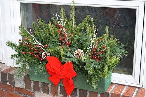 Vyzdobte si okno vánočním truhlíkem